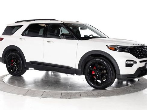 Used 2023 Ford Explorer ST w/ Equipment Group 401A image 8