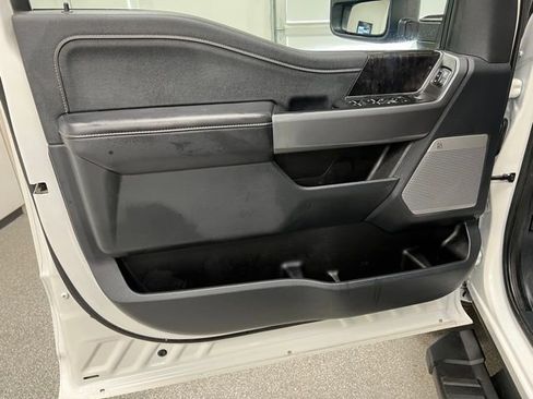 Used 2025 Ford F350 Lariat w/ Black Appearance Package image 22