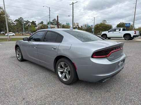 Used 2018 Dodge Charger SXT Plus image 7