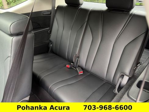 Used 2023 Acura MDX SH-AWD image 32