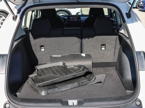 Certified 2023 Honda HR-V LX image 26