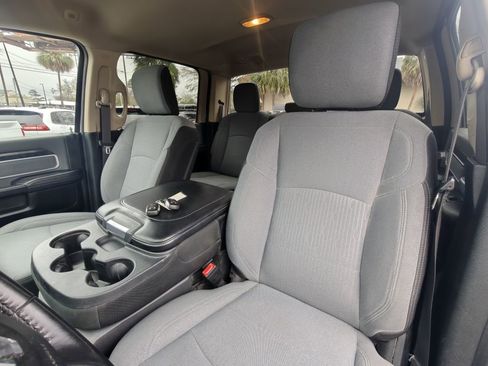 Used 2019 RAM 2500 Big Horn image 33