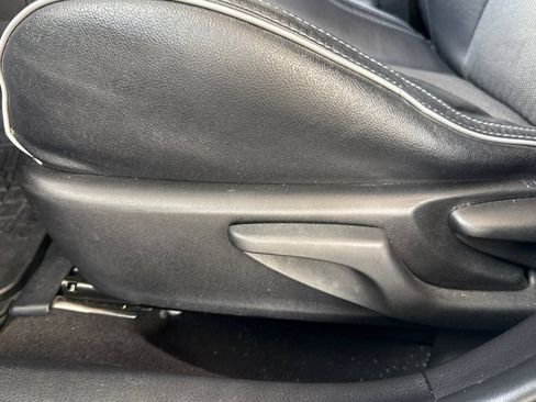 Used 2016 Toyota Corolla S FWD image 19