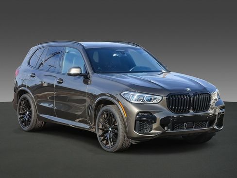 Used 2023 BMW X5 M50i w/ Executive Package image 5