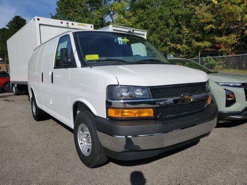 New 2025 Chevrolet Express 2500 w/ Driver Convenience Package image 2