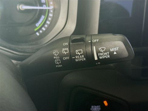 Used 2024 Jeep Wrangler Unlimited AWD/4WD image 7