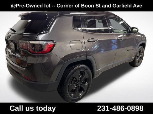 Used 2021 Jeep Compass Latitude AWD/4WD image 10