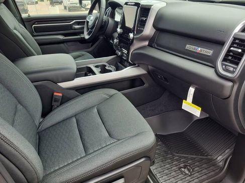 New 2026 RAM 1500 4x4 Crew Cab image 25