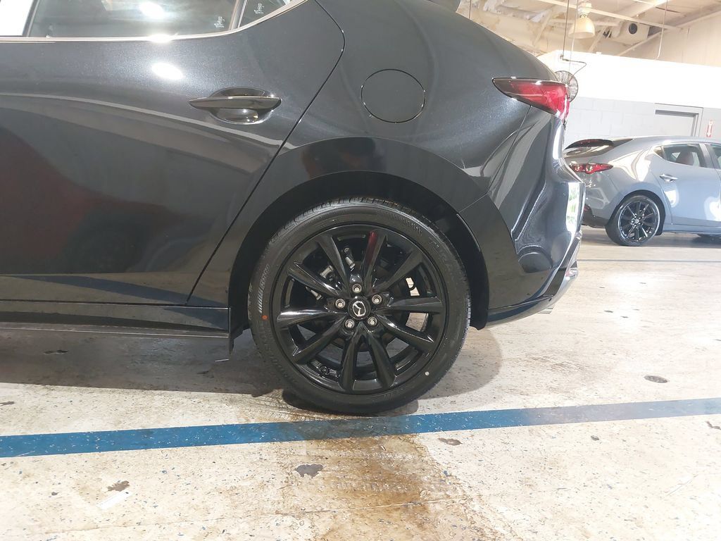 New 2026 MAZDA MAZDA3 Hatchback w/Premium Plus Pkg AWD/4WD image 34