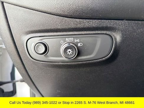 Used 2018 Chevrolet Equinox LT AWD/4WD image 27
