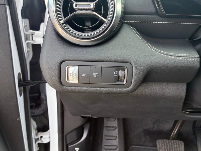 Used 2024 Chevrolet Blazer EV LT AWD/4WD image 23