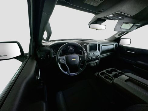 Used 2025 Chevrolet Silverado 1500 Custom w/ Turbomax Blackout Package RWD image 18