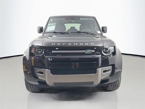 New 2025 Land Rover Defender 110 X-Dynamic SE AWD/4WD image 2
