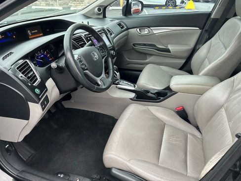 Used 2014 Honda Civic Hybrid Sedan image 3