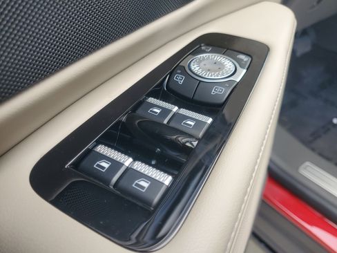 Used 2025 Lincoln Nautilus Premier image 23