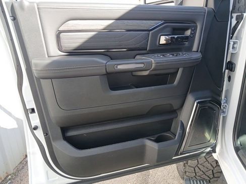 Used 2025 RAM 3500 Limited image 61