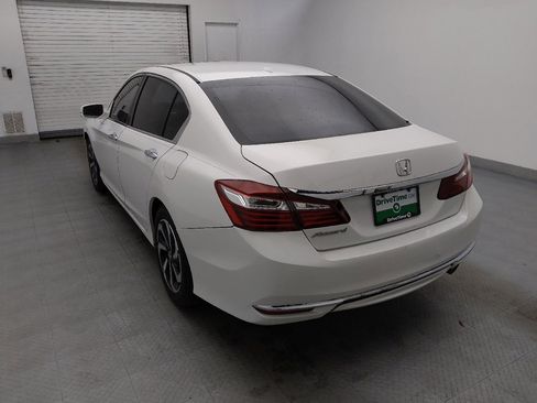 Used 2017 Honda Accord EX image 5