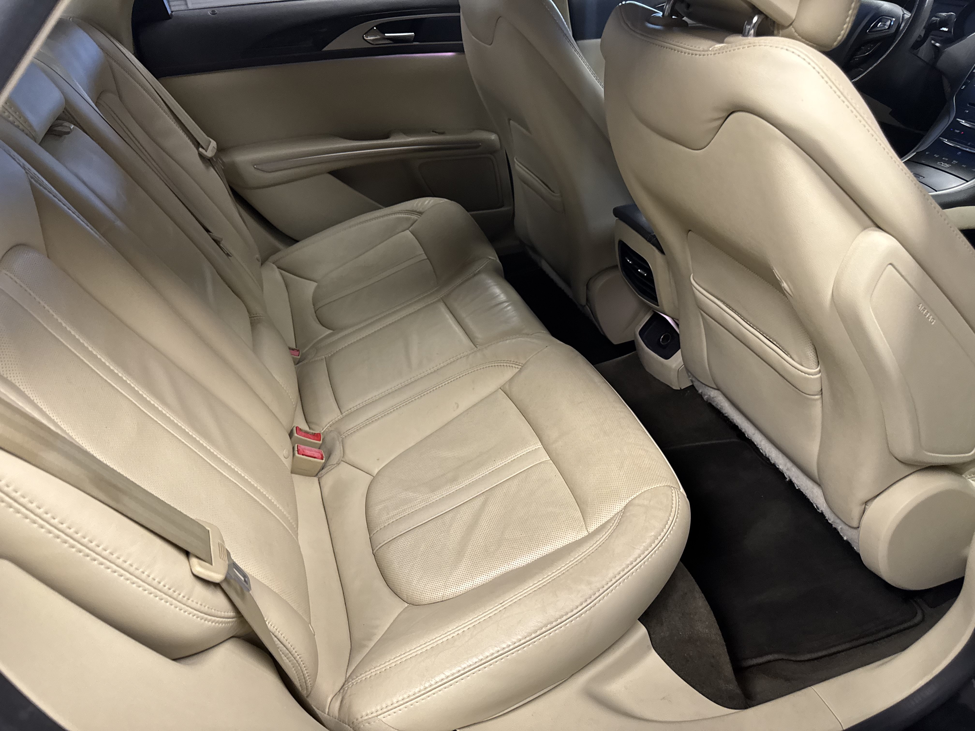 Used 2014 Lincoln MKZ w/ Equipment Group 102A Reserve FWD image 17