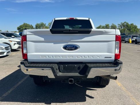 Used 2018 Ford F250 XLT w/ XLT Value Package AWD/4WD image 4