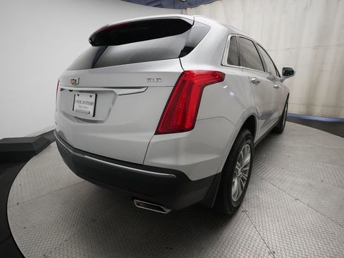Used 2018 Cadillac XT5 Luxury w/ Driver Awareness Package AWD/4WD image 13