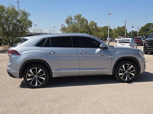Used 2024 Volkswagen Atlas Cross Sport SEL Premium R-Line AWD/4WD image 9