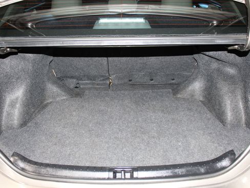 Used 2019 Toyota Corolla LE FWD image 29