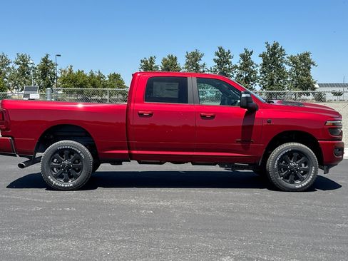 New 2026 RAM 2500 Laramie AWD/4WD image 2