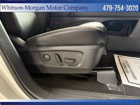 Used 2023 Nissan Pathfinder SL FWD image 36
