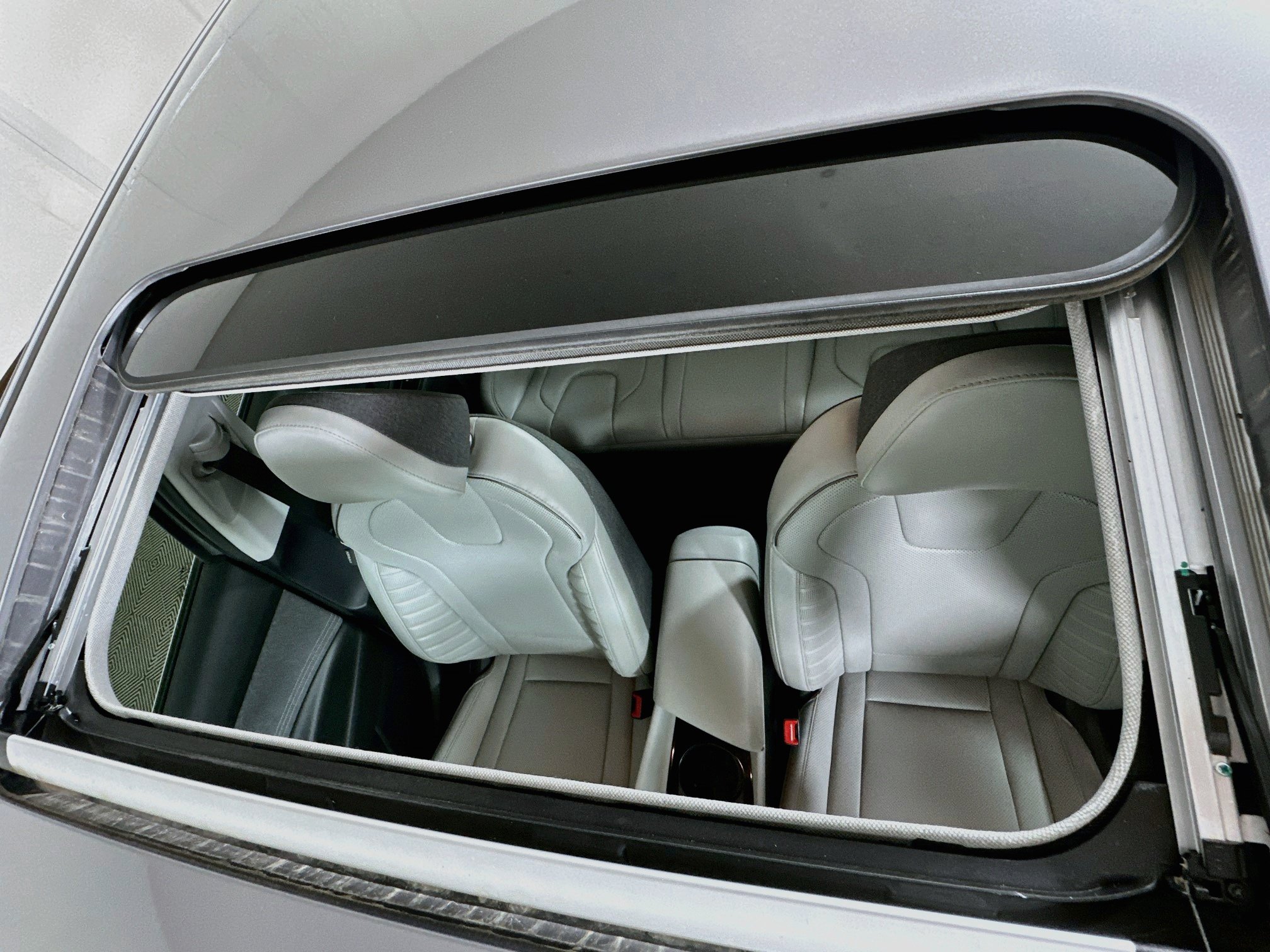Certified 2025 Hyundai Elantra Limited FWD image 22