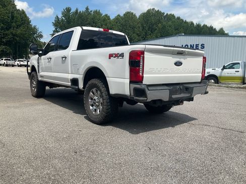Used 2024 Ford F250 Lariat w/ Chrome Package AWD/4WD image 7