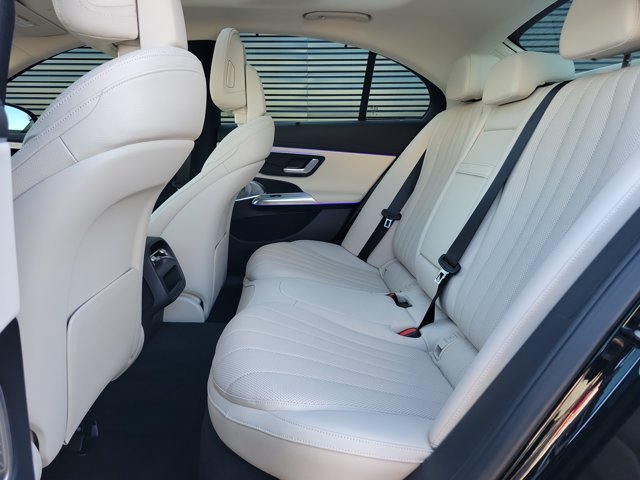Used 2026 Mercedes-Benz E 350 4MATIC Sedan image 22