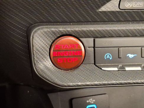 Used 2025 Ford Mustang Convertible RWD image 23