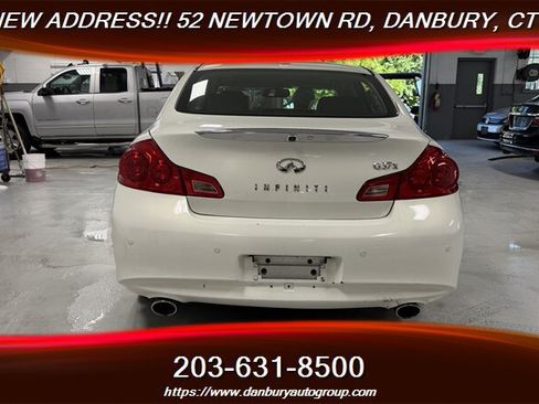 Used 2013 INFINITI G37 x Sedan w/ Premium Pkg AWD/4WD image 4