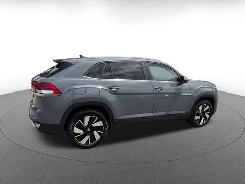 Used 2026 Volkswagen Atlas Cross Sport SE FWD image 11