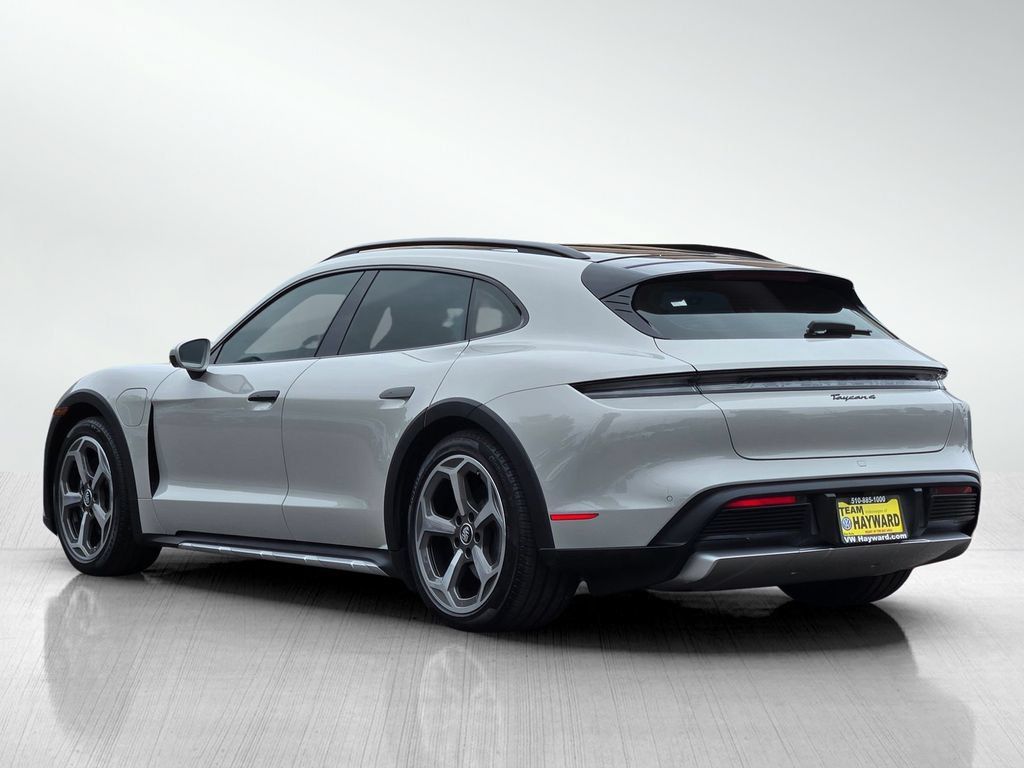 Used 2022 Porsche Taycan 4 Cross Turismo AWD/4WD image 7
