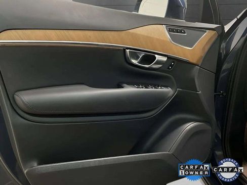 Used 2025 Volvo XC90 B6 Plus image 15