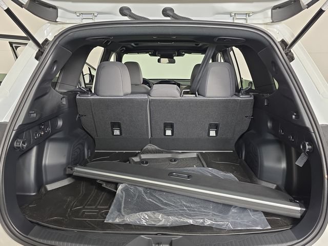 Certified 2026 Subaru Forester Premium w/ Base/Premium Package AWD/4WD image 28