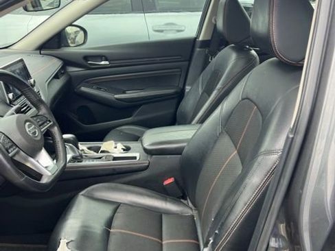 Used 2019 Nissan Altima 2.5 SR w/ SR Premium Package image 7