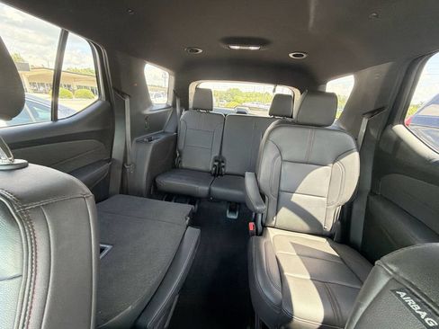 Certified 2023 Chevrolet Traverse RS FWD image 14