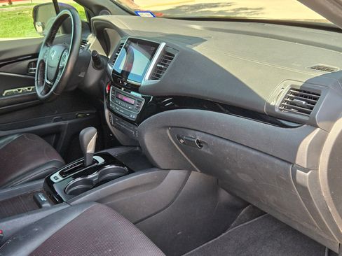 Used 2017 Honda Ridgeline Black Edition image 28