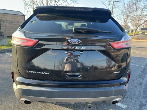 Used 2022 Ford Edge Titanium image 4