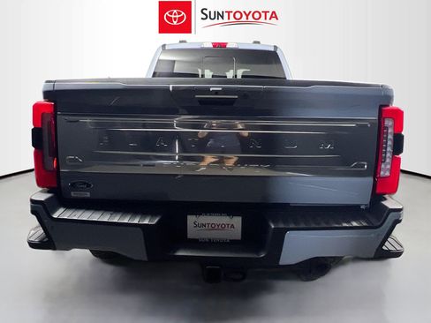 Used 2024 Ford F250 Platinum AWD/4WD image 5