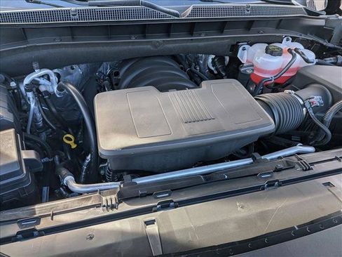 New 2026 Chevrolet Suburban LS image 16