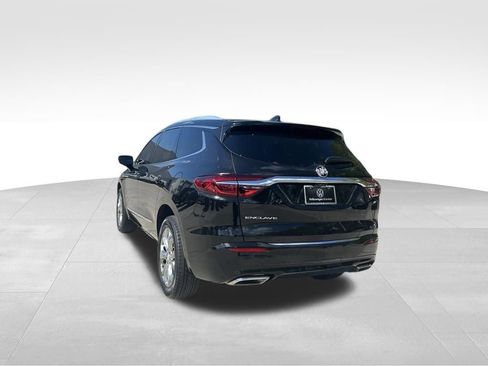 Used 2021 Buick Enclave Avenir w/ Avenir Technology Package FWD image 3