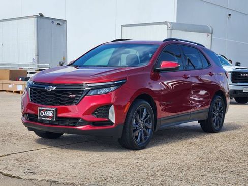 Used 2024 Chevrolet Equinox RS FWD image 3