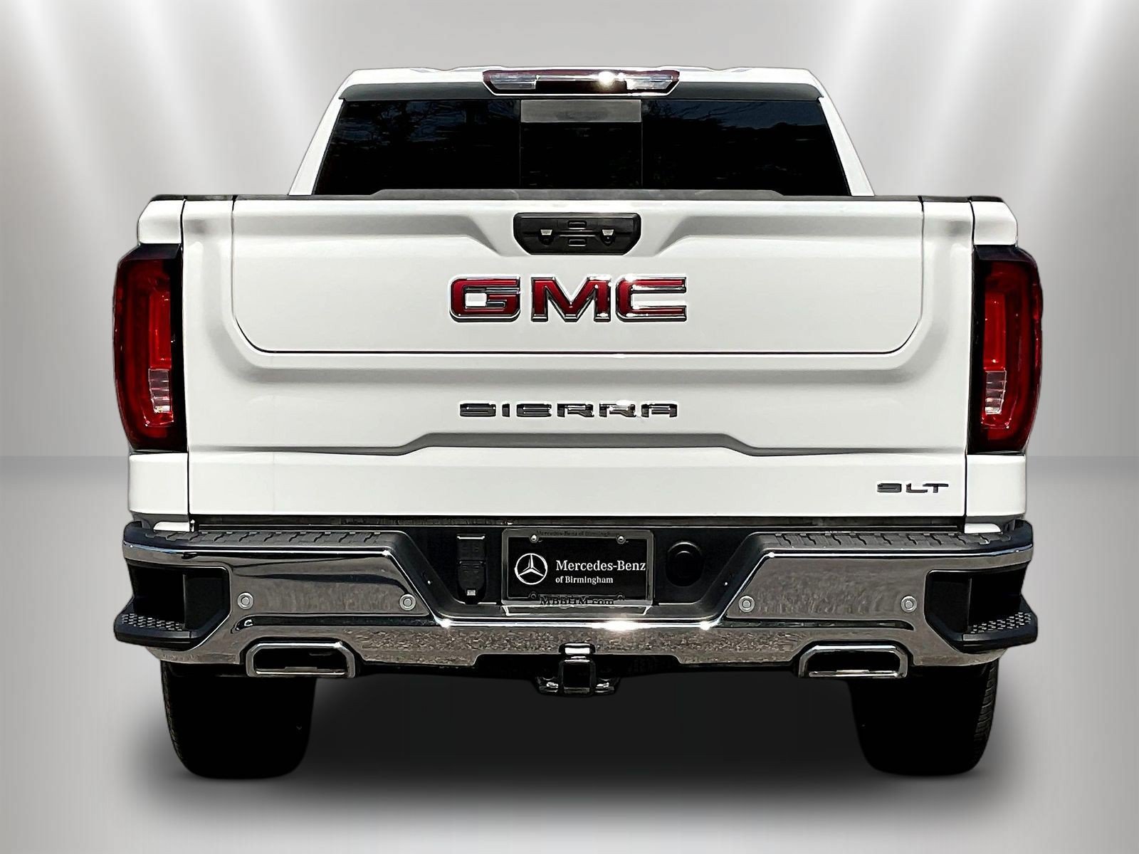 Used 2024 GMC Sierra 1500 SLT w/ SLT Premium Plus Package AWD/4WD image 6
