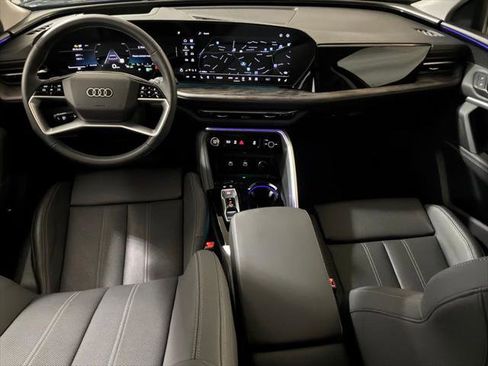 Certified 2025 Audi Q5 Premium Plus w/ Premium Plus AWD/4WD image 13