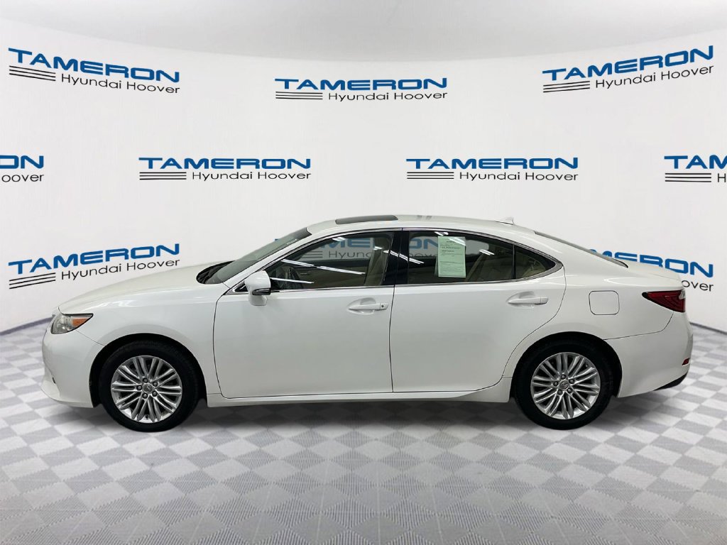 Used 2014 Lexus ES 350 w/ Luxury Package FWD image 2