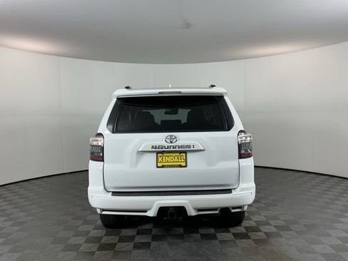 Used 2022 Toyota 4Runner TRD Sport w/ Technology Package AWD/4WD image 6
