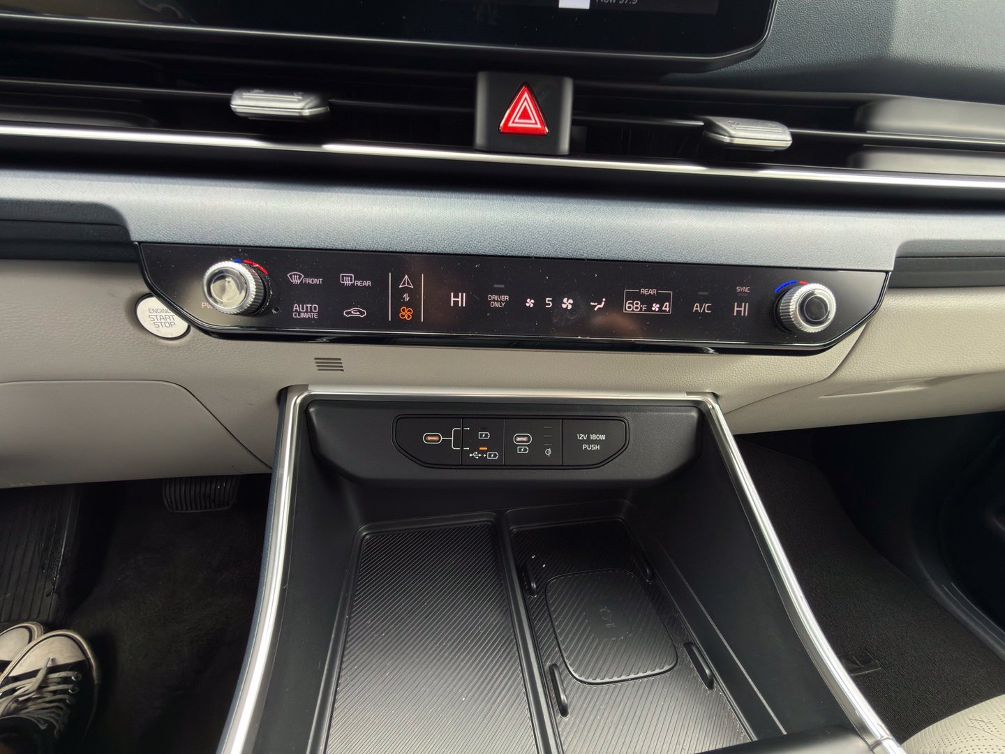 Used 2026 Kia Carnival SX FWD image 20